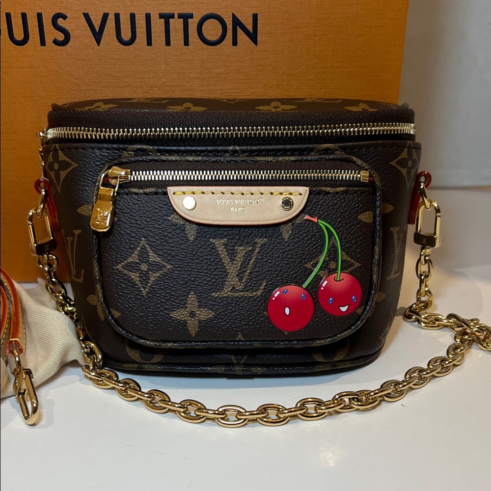 Louis Vuitton LIMITED EDITION Murakami NEW Cherry Cerise Bumbag Mini RARE - Picture 4 of 7